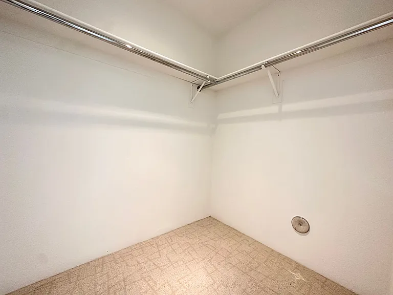 1518 E Baristo Rd — Photo 16
