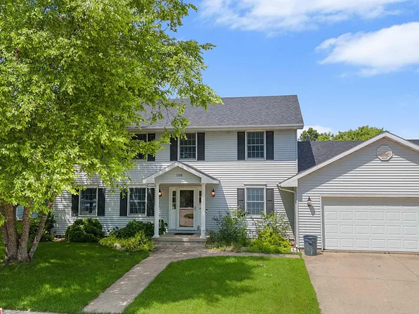 1508 Emerald Ct, Mason City, IA 50401