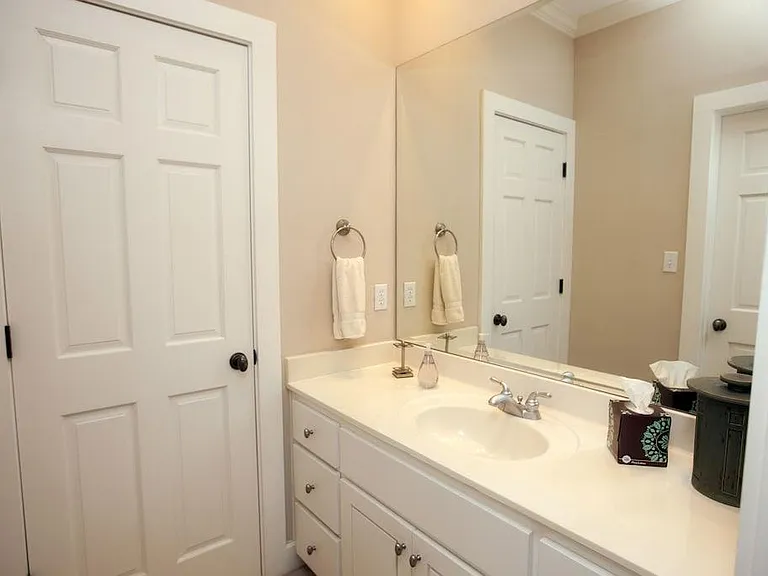 701 Pressler St — Photo 18