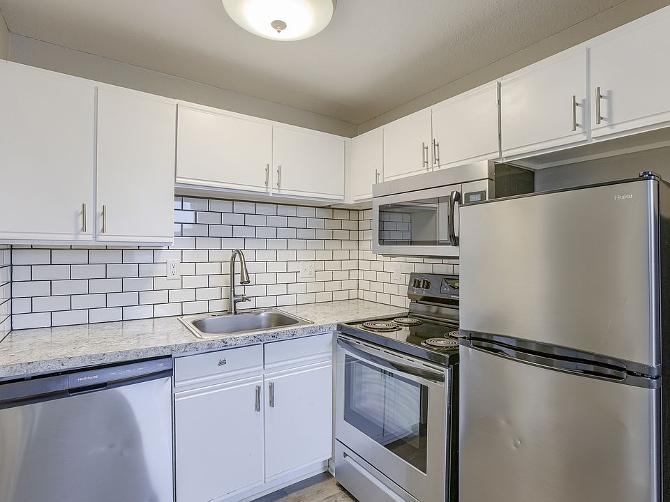 1st image of 210 S 24th St #10945542