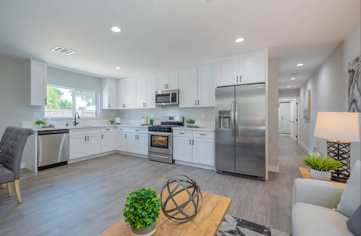 18253 Vanowen St — Photo 1