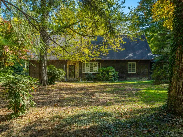 4300 Ivory Ave, Signal Mountain, TN 37377
