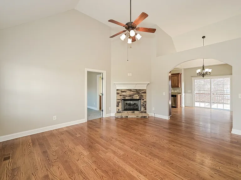 1067 Windtree Trce — Photo 5