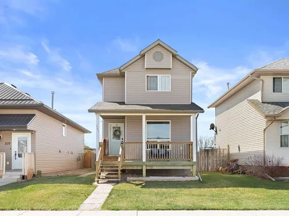241 N Upland Blvd W, Brooks, AB T1R 0R1