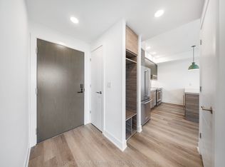 484 Spadina Ave #1205, Toronto, ON M5S0E4