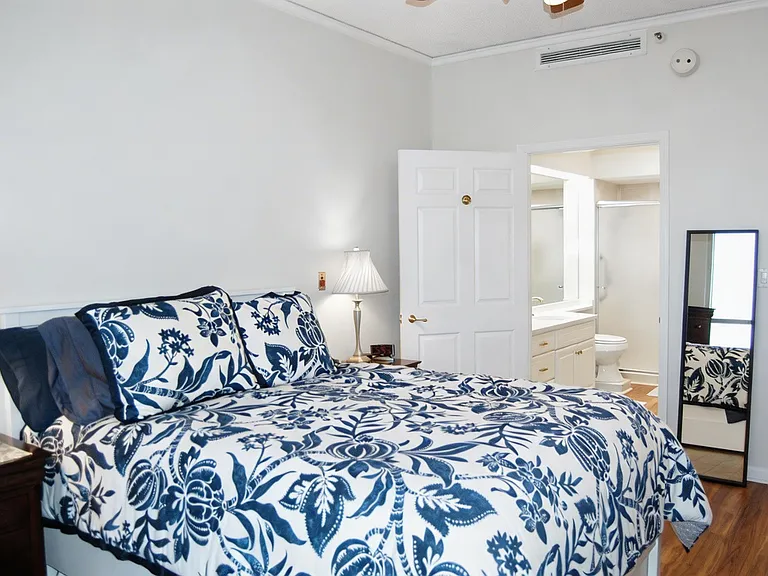 1 Towers Park Ln #1704 — Photo 6