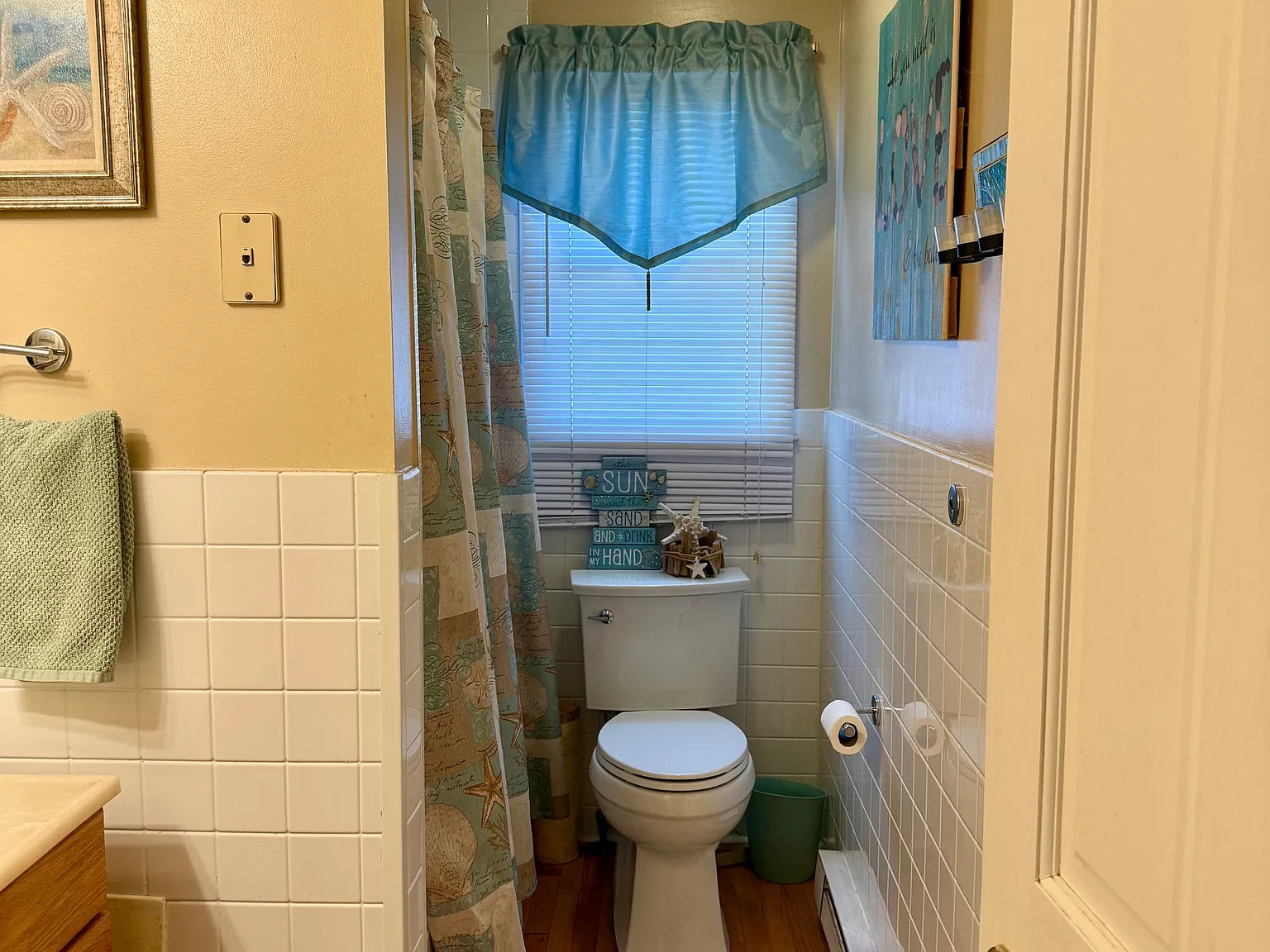 4 bed, 1.5 bath, 2500 sqft, $850 — Photo 4