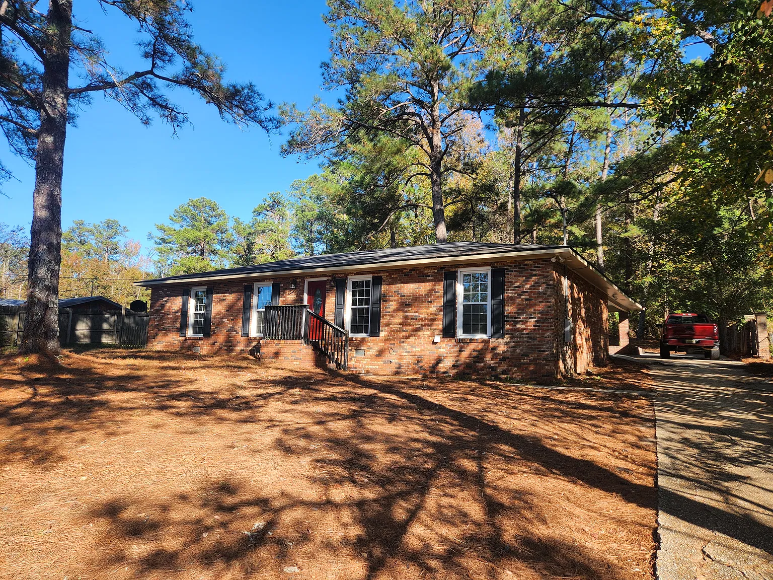 3 bed, 1485 sqft, $1,600 — Photo 2