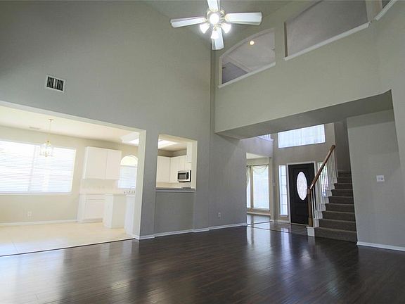 3rd image of 12810 Pheasant Lake Ct