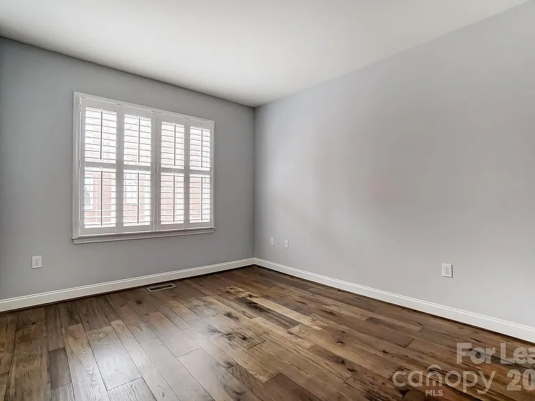 400 Clarice Ave #135 — Photo 33