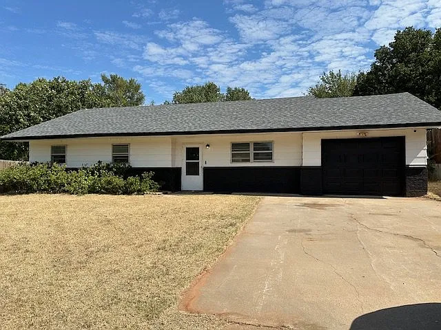 3010 Apache Ct