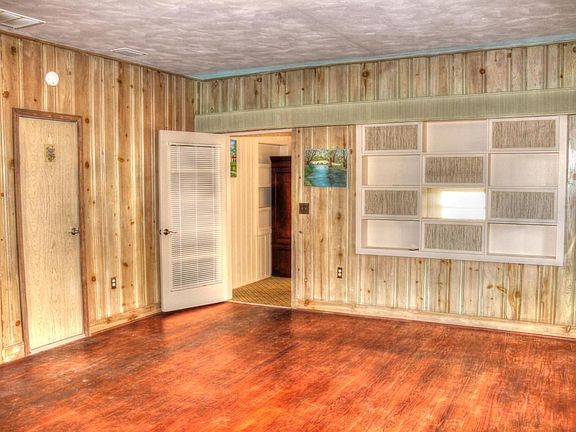 5th image of 1195 Manette Cir