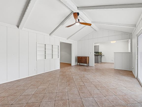 3rd image of 1906 Rolling Hills Dr