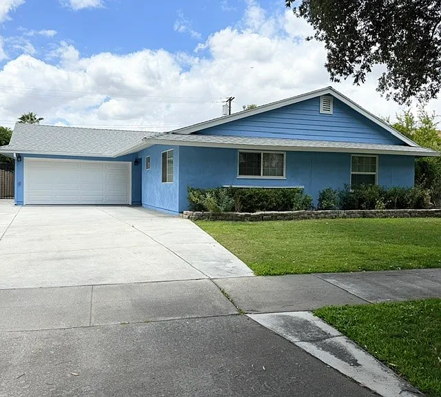 4486 Santee Pl — Photo 1