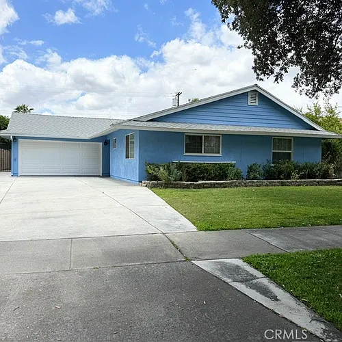 4486 Santee Pl Photo 1