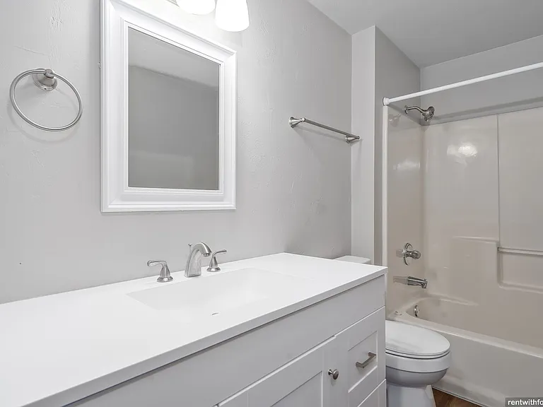 3835 E River Dr — Photo 9