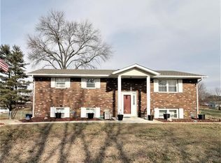 122 Lou Rosa Dr, Collinsville, IL