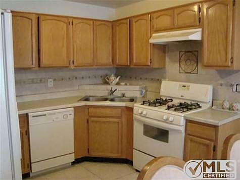 3rd image of 4021 Tierra Vianey Dr