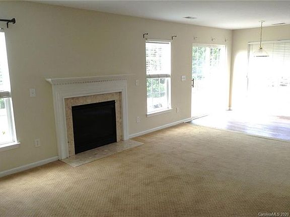 3rd image of 6512 Cumberland Ct