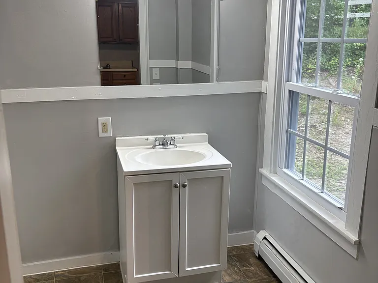115 Main St #B — Photo 14