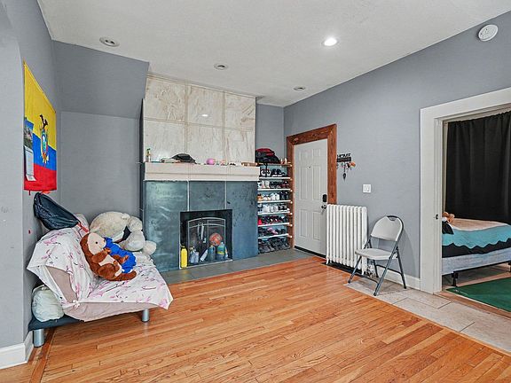 4th image of 3620 3rd Ave S