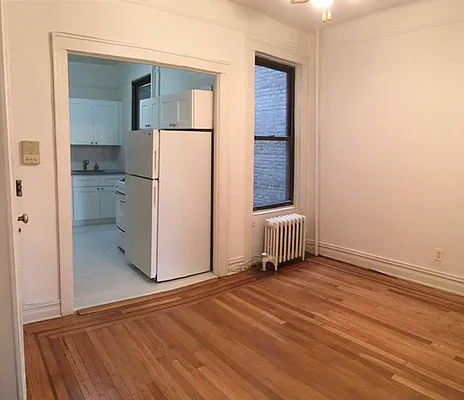 Rented by Living Dream Realty | media 26