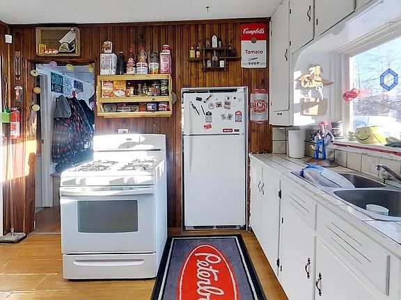 5th image of 531 65th St