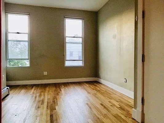 Rented by Yup Realty LLC | media 27