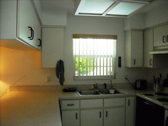 5th image of 14 Bren Mar Ln #B