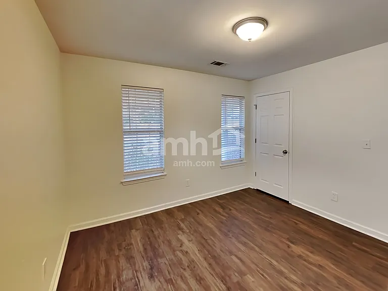 408 Fairlawn Dr — Photo 19