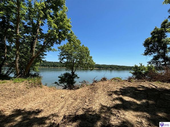 90 Russell Landing Rd, Brandenburg, KY 40108