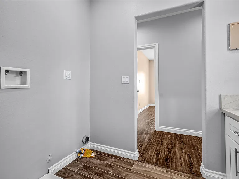 14095 Edwards St — Photo 16