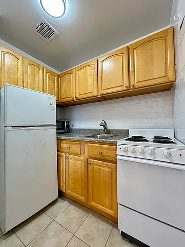 268 W 84th St #6B Photo 1 268 W 84th St #6B Photo 1