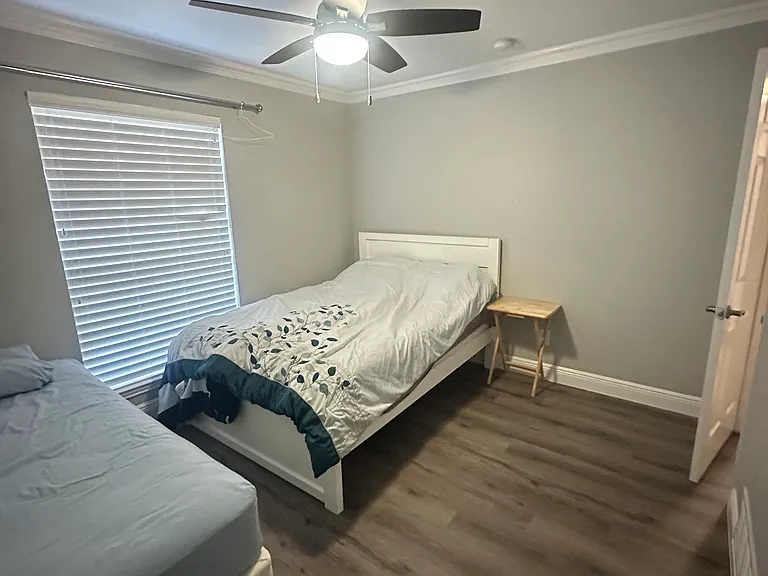 1752 Crescent Creek Ln — Photo 18