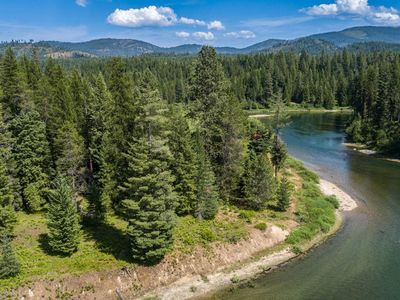 1615 Robinson Dr, Priest River, ID, 83856