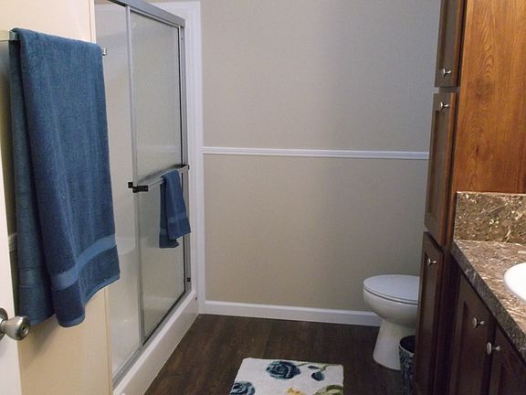 5th image of 33 Newcastle Dr