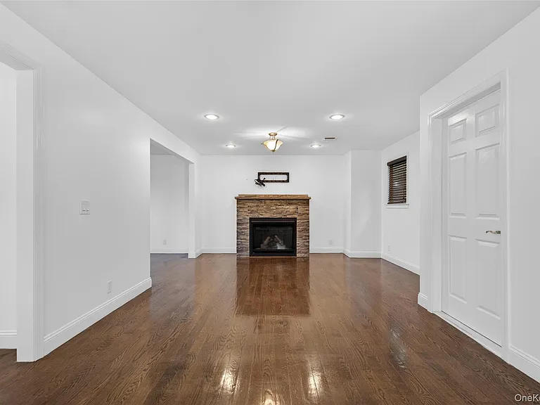8 Lee Gray Ct — Photo 8