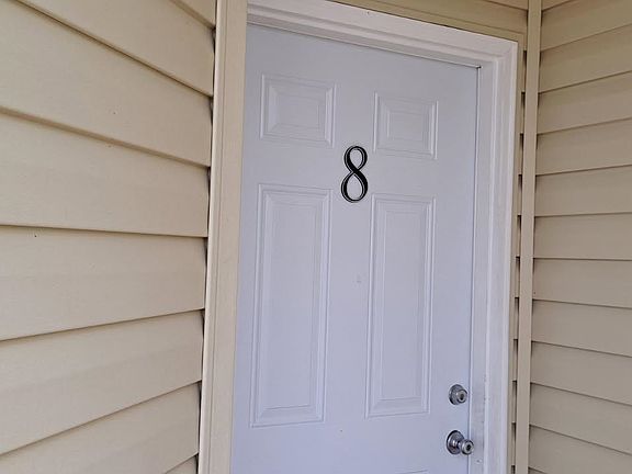3rd image of 111 Port Smith Dr. #8