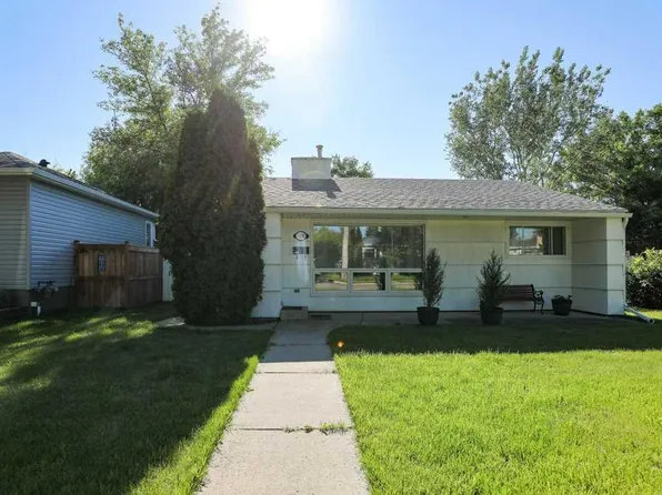 1130 E 12b St S, Lethbridge, AB T1K 1S2