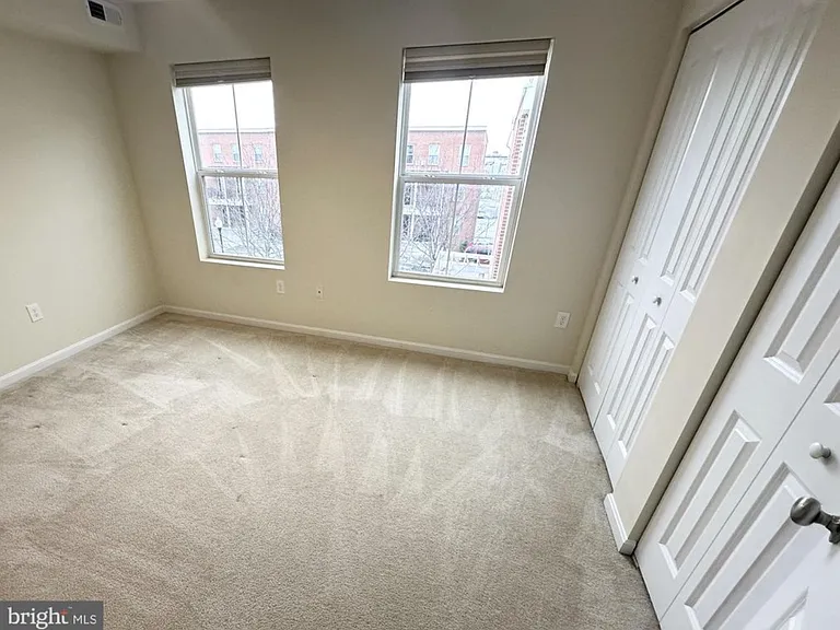 4629 Dillon Pl — Photo 15