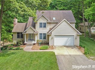 11450 52nd St SE, Alto, MI 49302