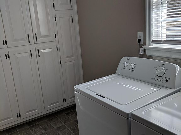 Utility Area w/ Storage