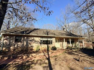 57 McRae Dr, Trinity, AL 35673