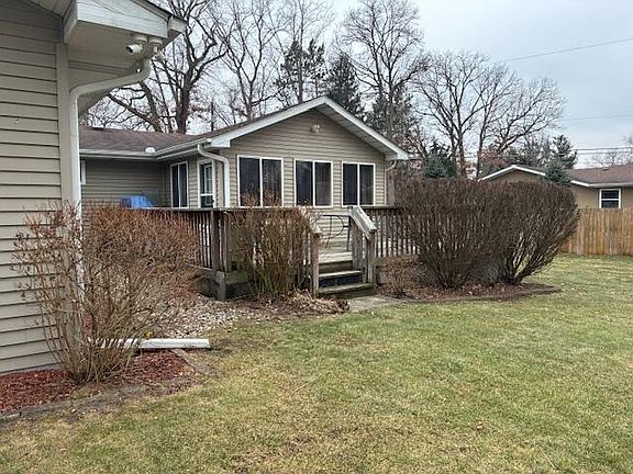 5th image of 546 Gardenia St SE
