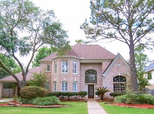 5546 Honor Dr, Houston, TX 77041