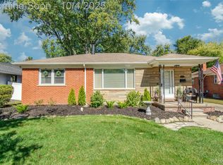 1078 Simpson St, Plymouth, MI 48170