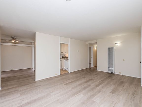 5th image of 115 Moss Ave #32