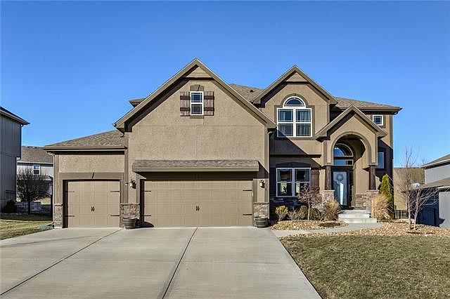 1st image of 17670 N Alder Ct