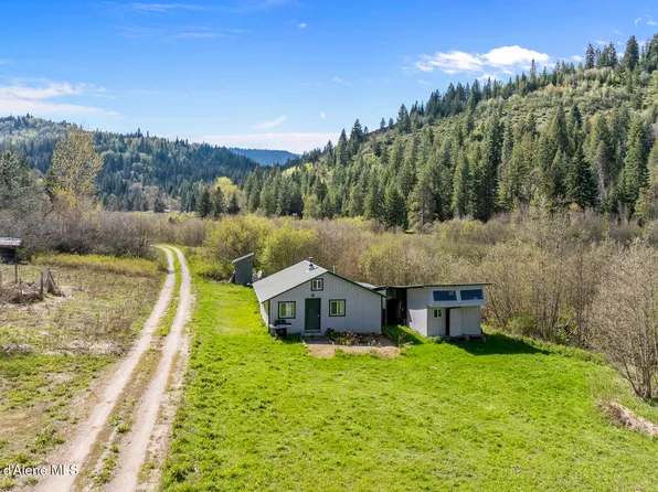1791 Pup Paw Trl, Priest River, ID 83856