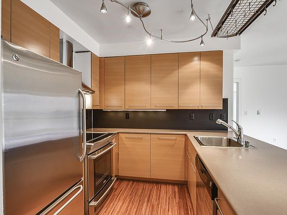 5th image of 1420 E Pine St Unit 508